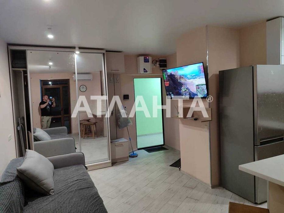 Центр. Улица Приморская. Новый дом. Ремонт, мебель !