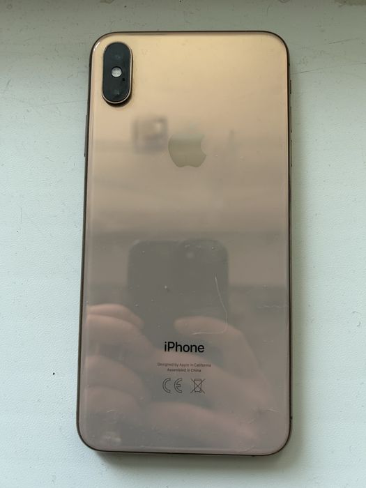 Продам iPhone XS Max