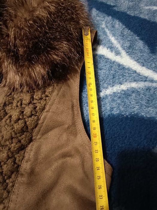 Lindo colete de camurça e malha