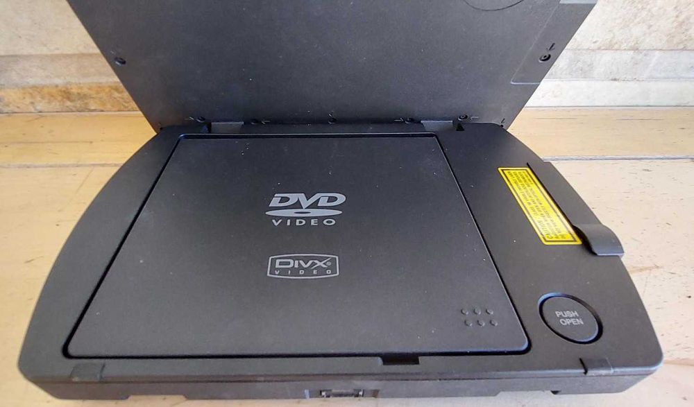 Leitor DVD Portátil Sony MV-700HR + Auscultadores sem fios IR