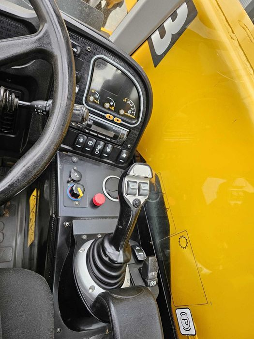 JCB 525-60 AGRIPLUS Oryginał Mała Wąska Niska do ciasnych pomieszczeń