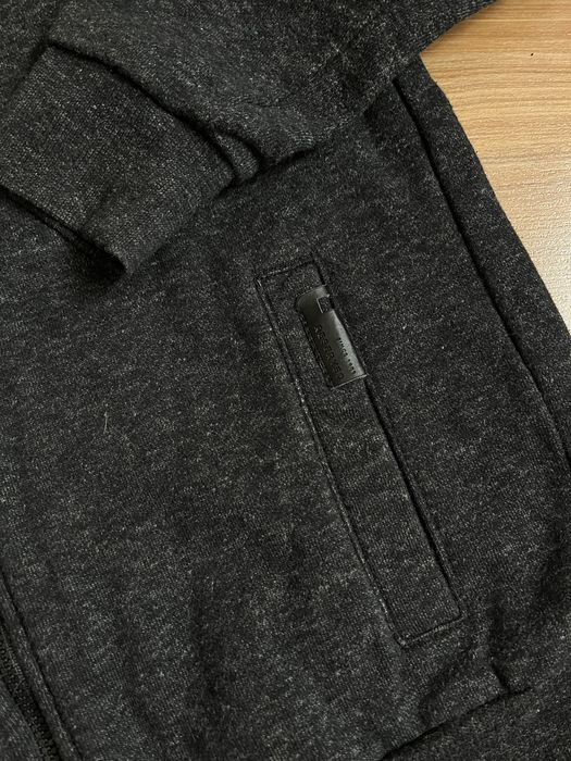 Худи на змейке Reserved