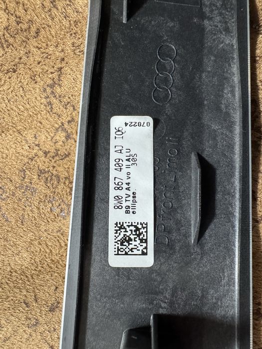 Декор салону Audi A4, A5B9 2022-2024