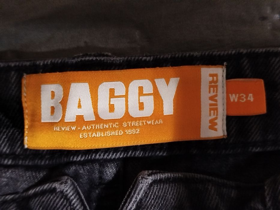 Spodnie jeansowe REVIEW rozmiar W34 stan bardzo dobry BAGGY