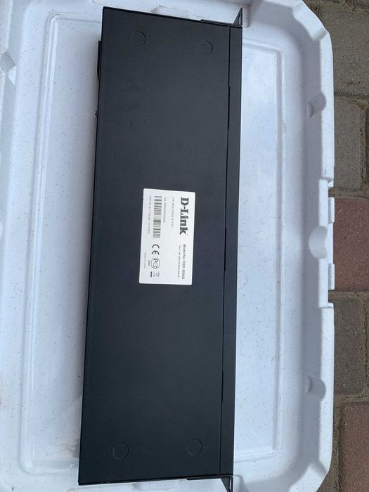 Многобитный коммутатор D LINK