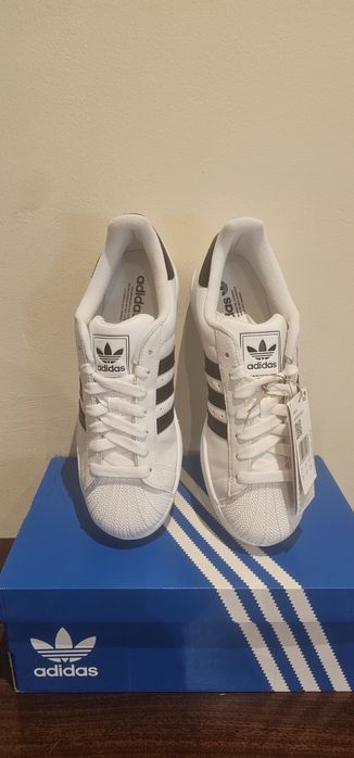 Adidas Superstar 43  ***NOVOS***