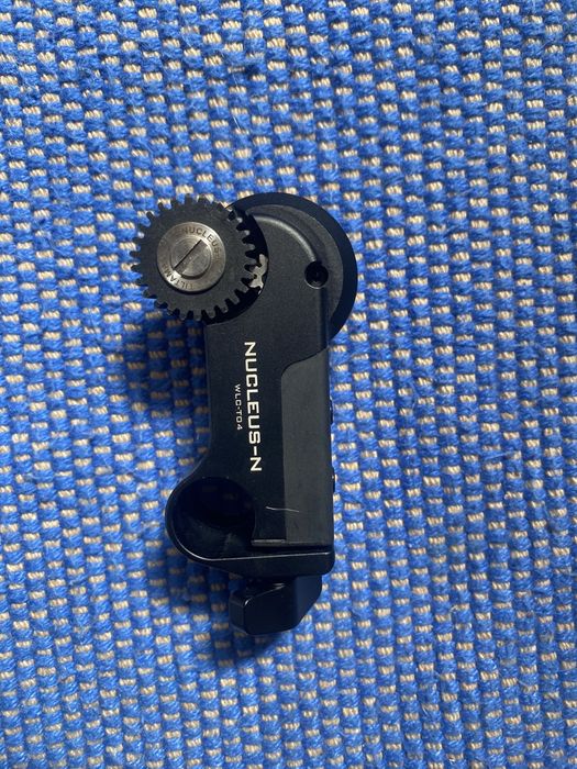 Follow Focus Tilta nucleus N com comando Nucleu M