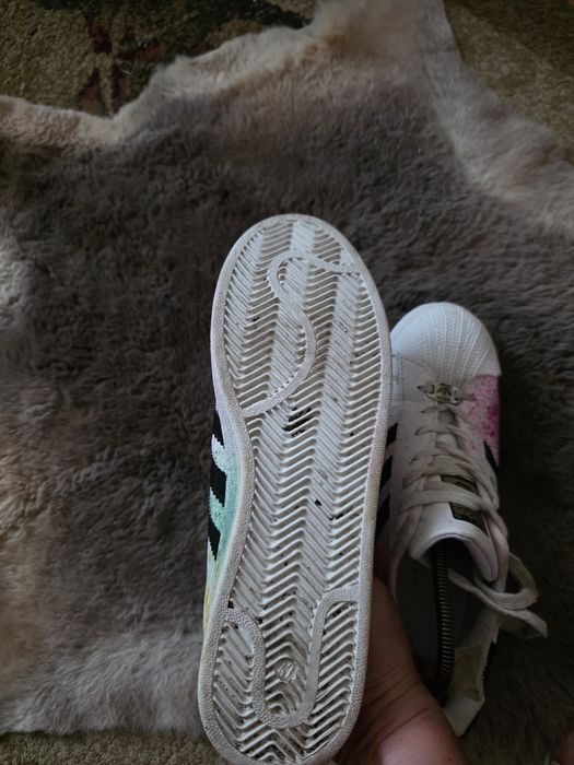 Adidas Superstar – Wyjątkowa Edycja "Splash Art" / Pride•Rozmiar 42•Unisex