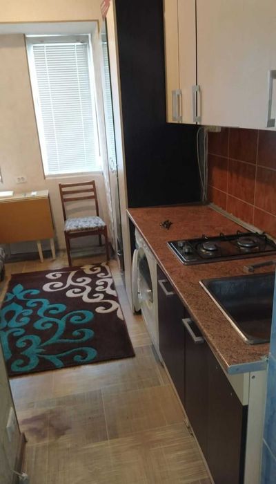 Продам гостинку со своей кухней и удобствами, метро Холодная Гора