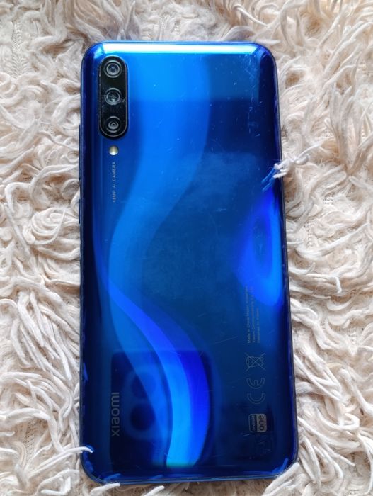 Телефон Xiaomimi Mi A3