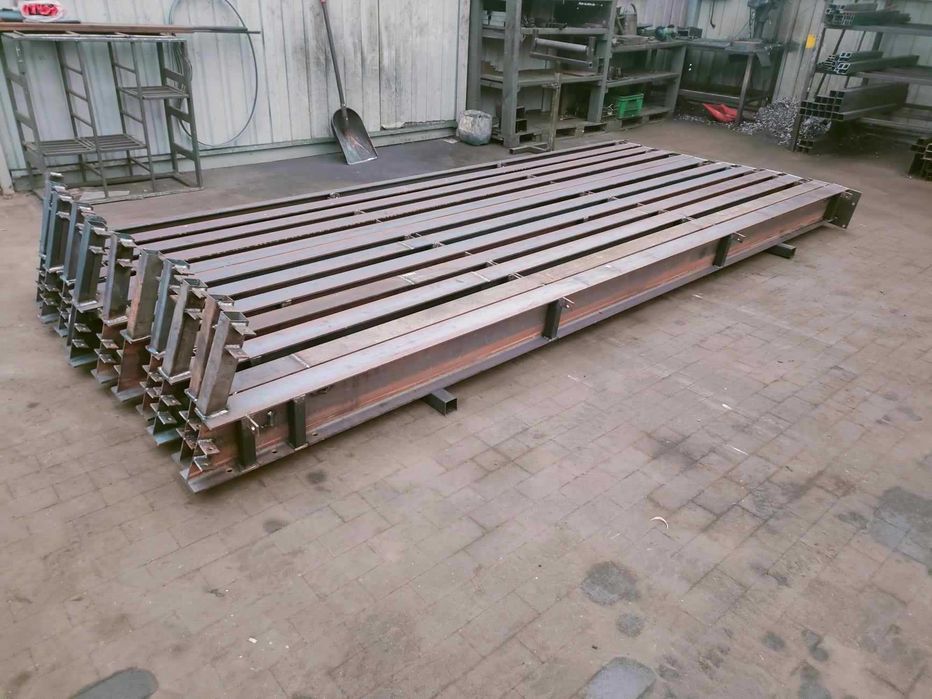 Konstrukcja hali 8x25x5m