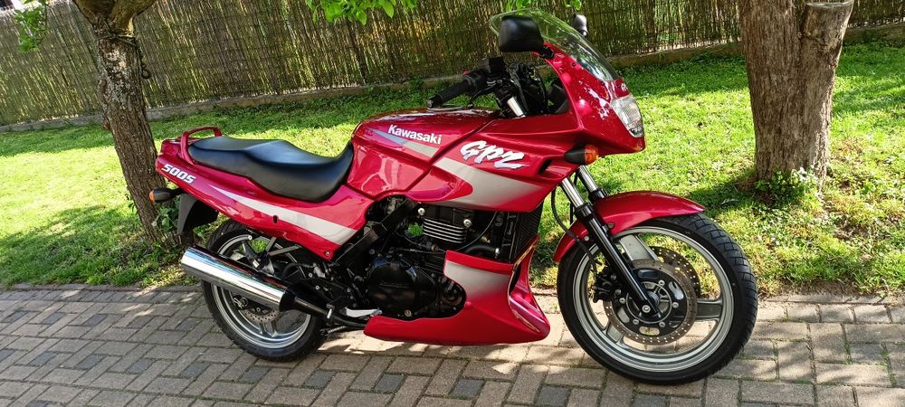 Kawasaki GPZ 500 S
