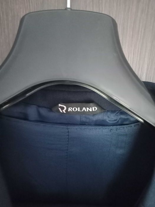 Nowy garnitur Roland 176/96