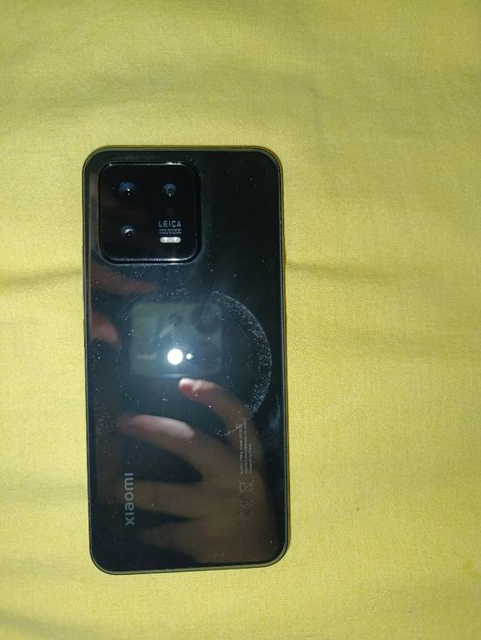 Продам Xiaomi 13 8/256