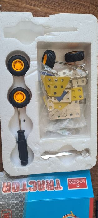 Brinquedo metal criança