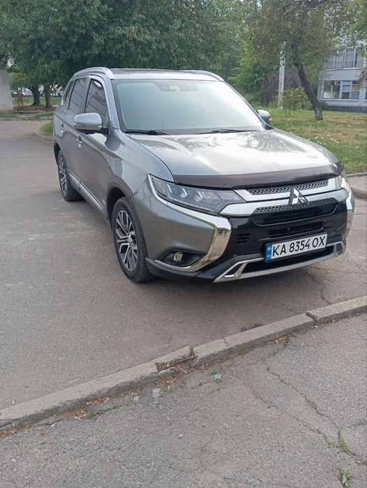 Mitsubishi Авто/Легкові автомобілі