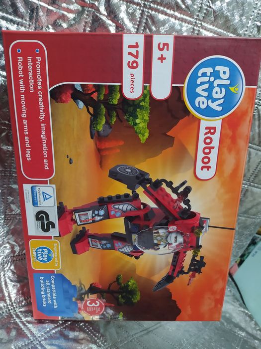 Nowy zestaw klocków - robot plus gratis pojazd Hot Whells