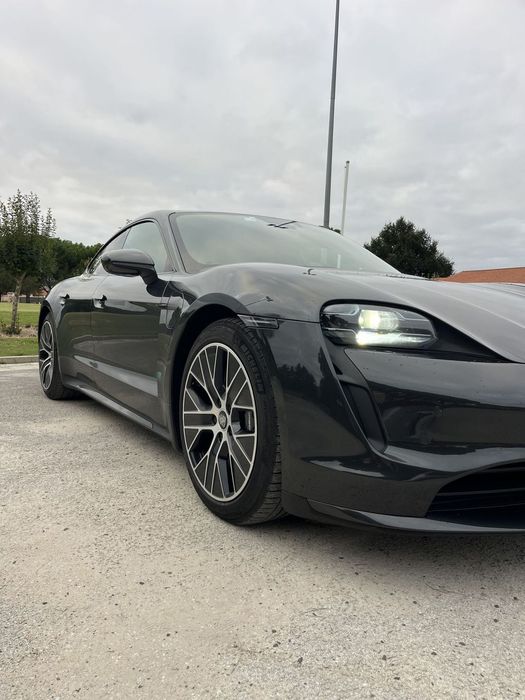 Porsche Taycan Turbo