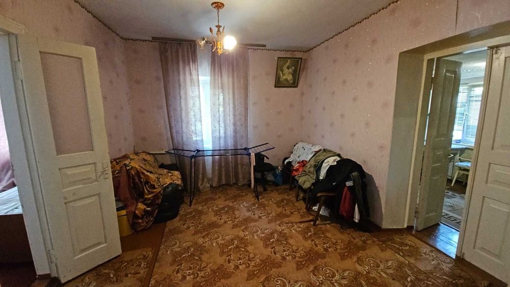 Цегляний будинок, в місті Яготин - всі комунікації. Є ВІДЕООГЛЯД