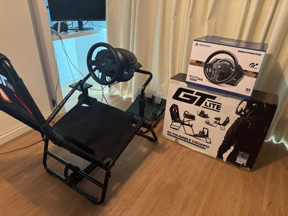 Thrustmaster T300RSGTEdition + NextLevelRacingGT LiteCockpit (Funchal)