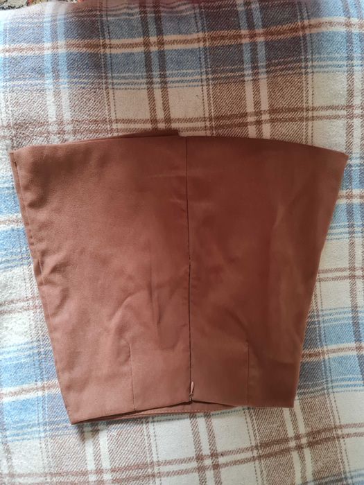 Спідниця                     .