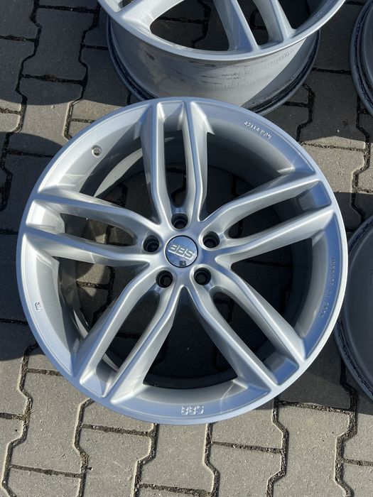 5/112 R20 Audi Q7 , E-Tron , A7 / VW Touareg / BMW X5 G05