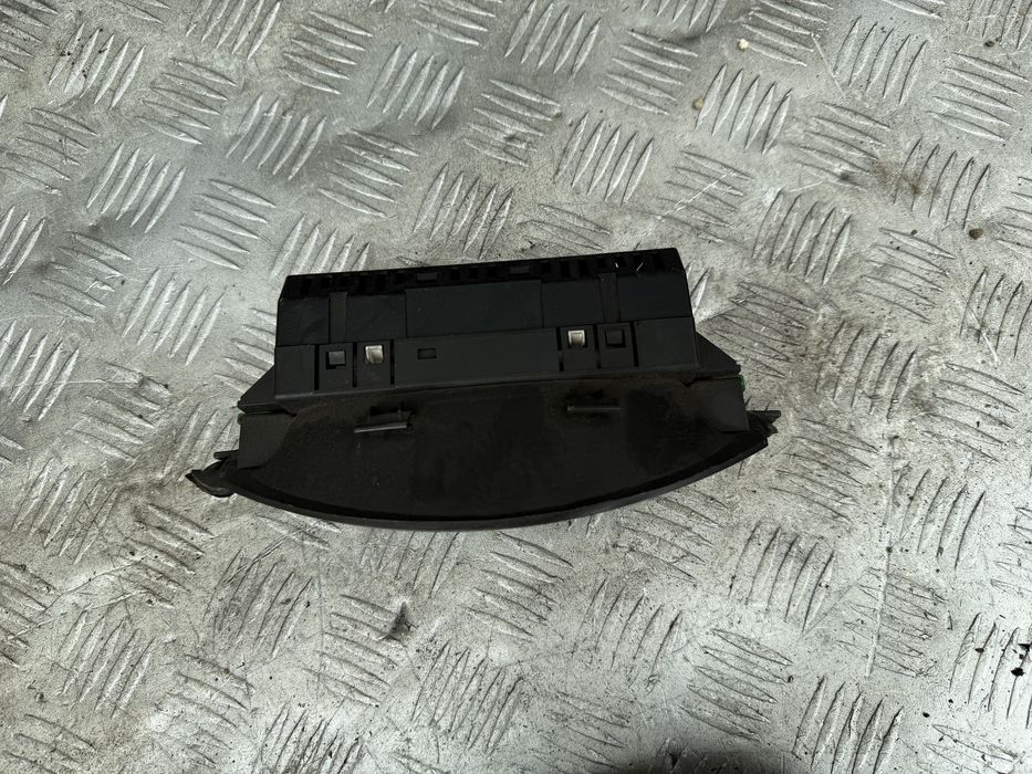 Дисплей Опель комбо с год 2003 opel combo c