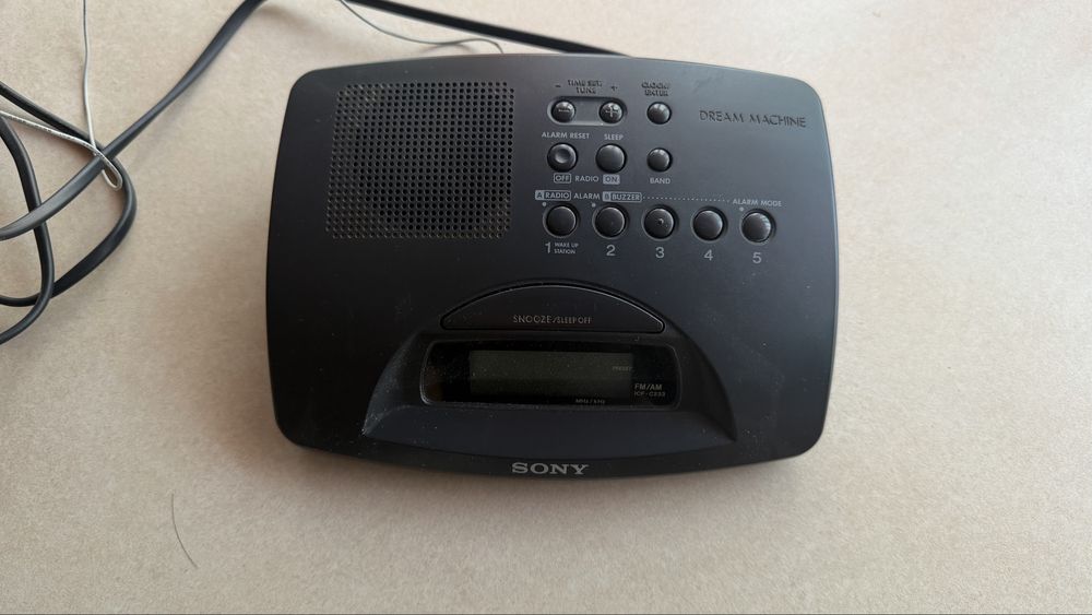 Rádio relógio digital SONY