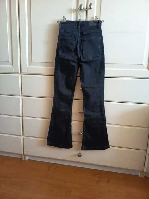 Calcas pretas flare