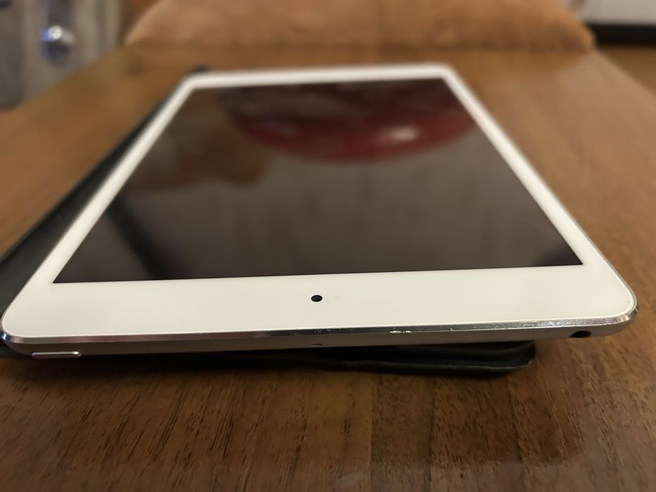 ME279J/AI pad mini wifi 16GB シルバー Apple iPad mini Wi-Fiモデル 16GB MD531J/A [ホワイト&シルバー] 価格