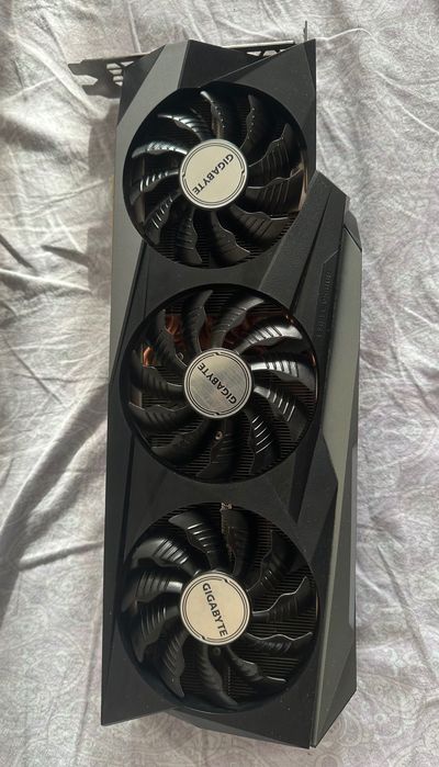 GeForce RTX 3090 під ремонт