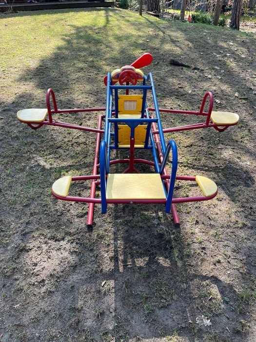 Samolot huśtawka do ogrodu