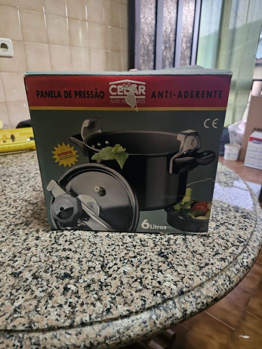 Panela de pressão Celar, Nova