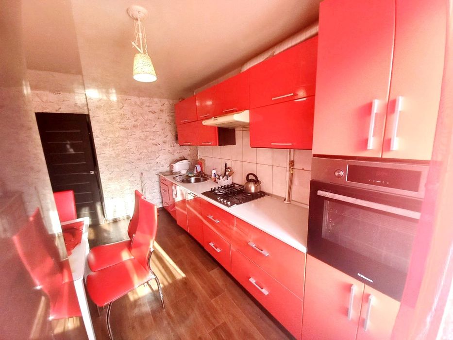 Продам 3-х комнатную квартиру в Новомосковске, район ЗАГС