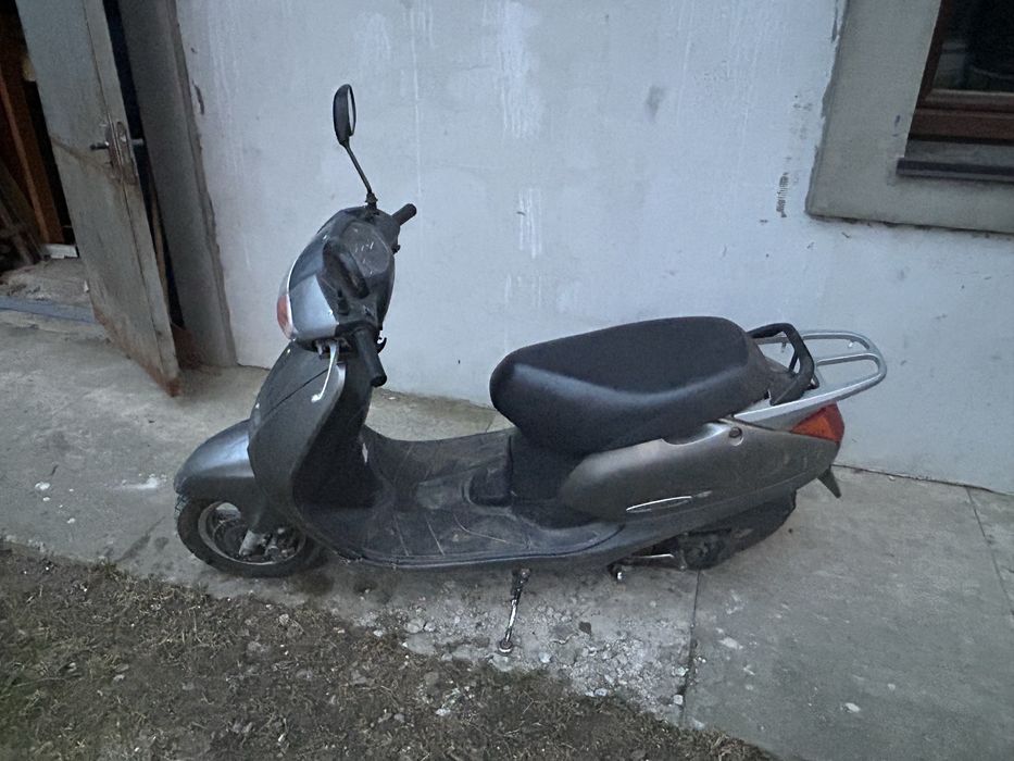 Honda lead AF-48