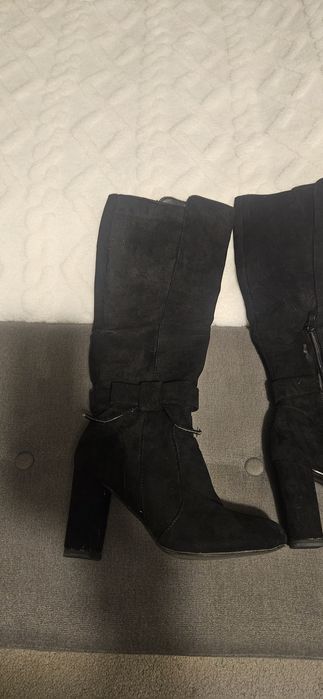 Kozaki zamszowe czarne na obcasie rozmiar 37