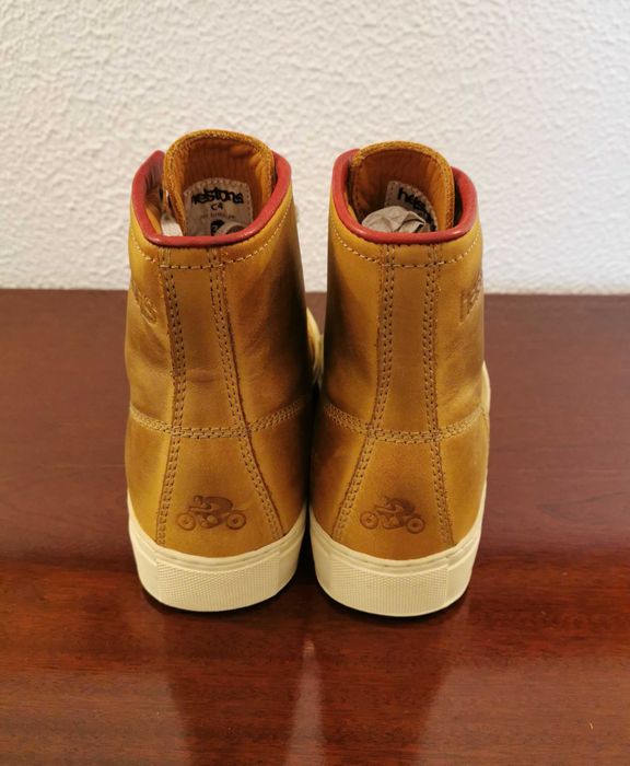 BOTAS Motociclista HELSTONS (a estrear!)