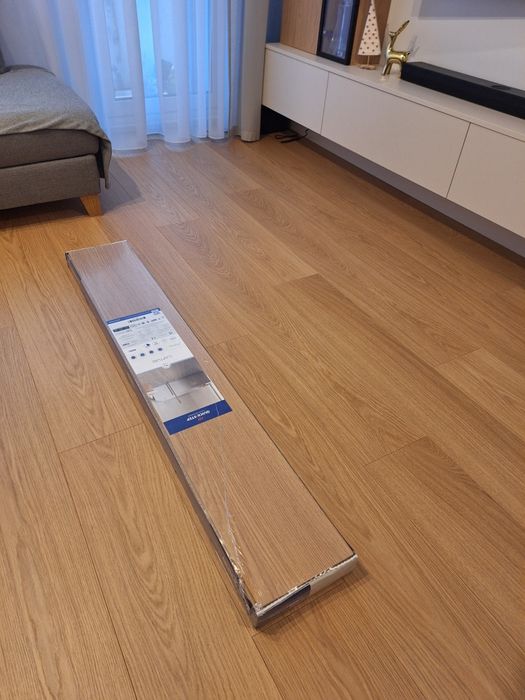 Panele nowe quickstep dąb naturalny lakierowany SIG4749