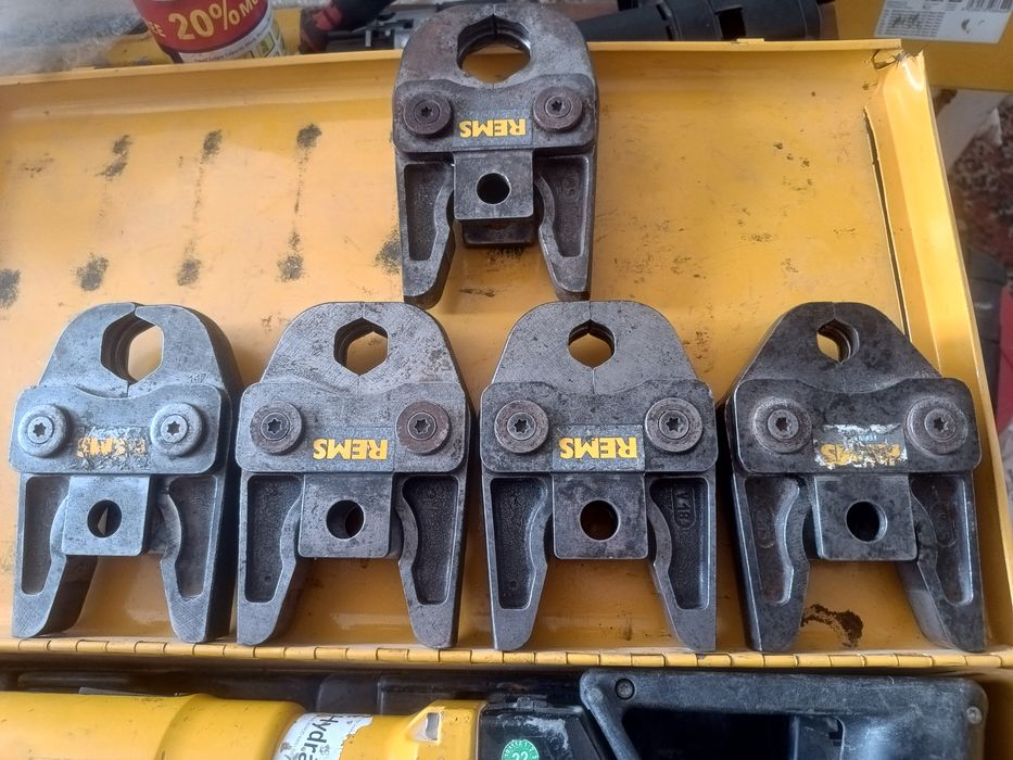 Zaciskarka rems se v15,18,22,28,35