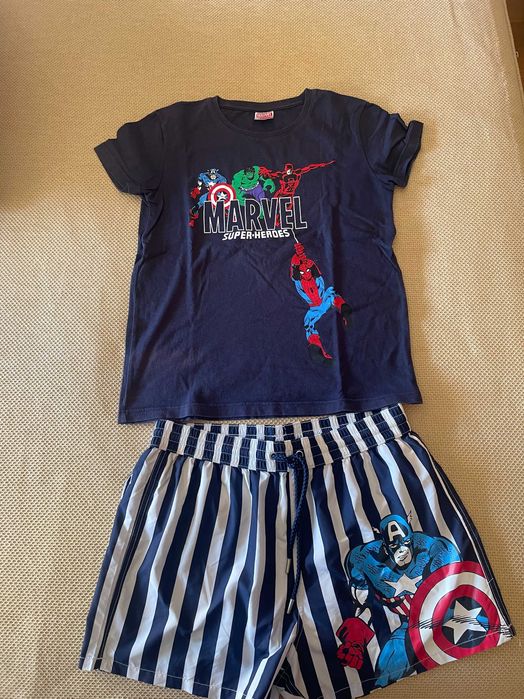 calções de praia + t´shirt