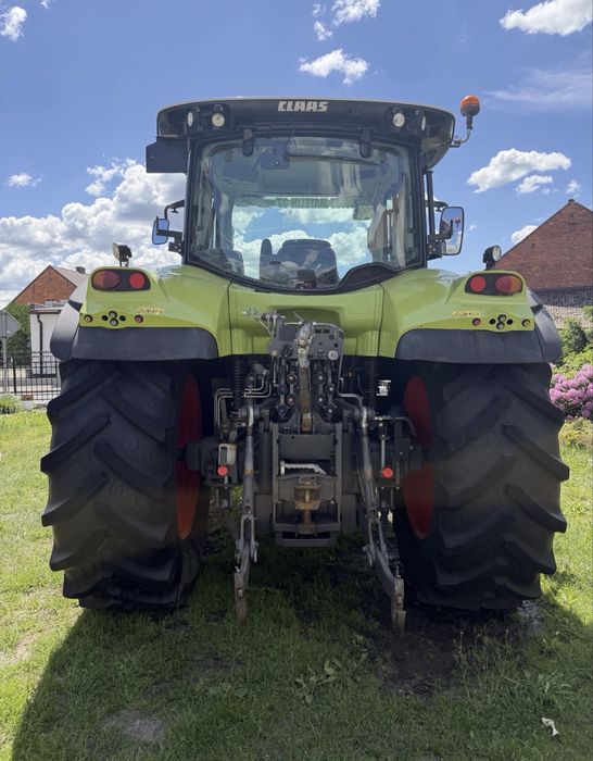 Claas Arion 630 Przedni podnośnik, super stan