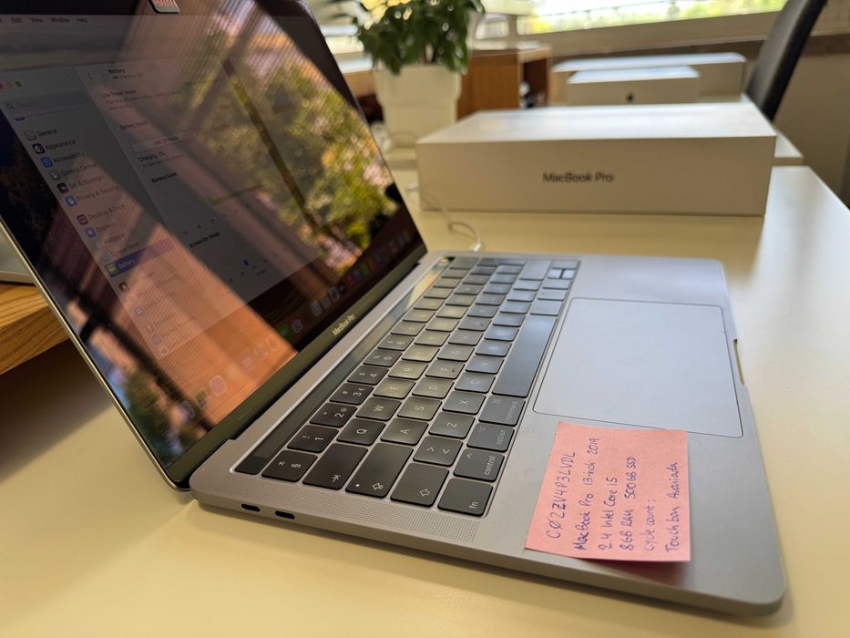 MacBook Pro 13" (2019) 2.4GHz i5 | 16GB RAM | 500GB64283952623235123