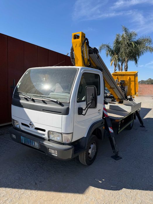 Nissan Plataforma elevatória, Barquinha 18mt