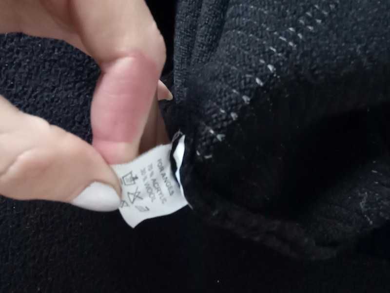 Sweter damski czarny z cekinami 38