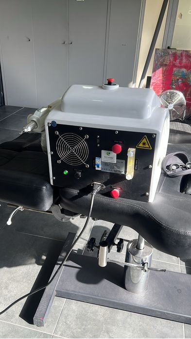 Maquina laser tatuagem