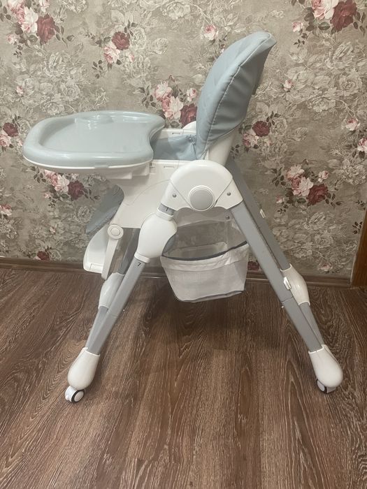 Стілець для годування Carrello