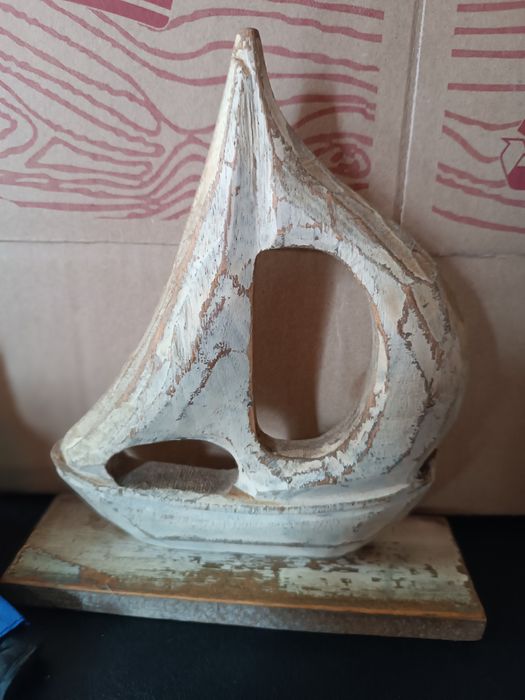 Продам корабель дерево