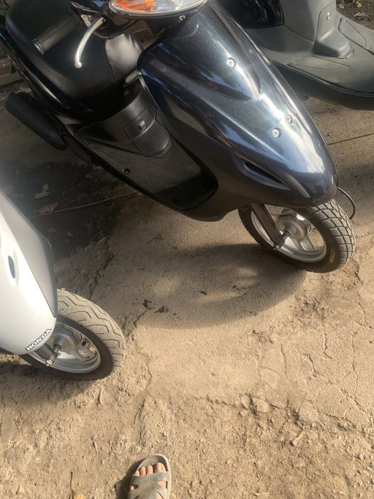 Хонда леад АF48 скутер мопед 80кубів.