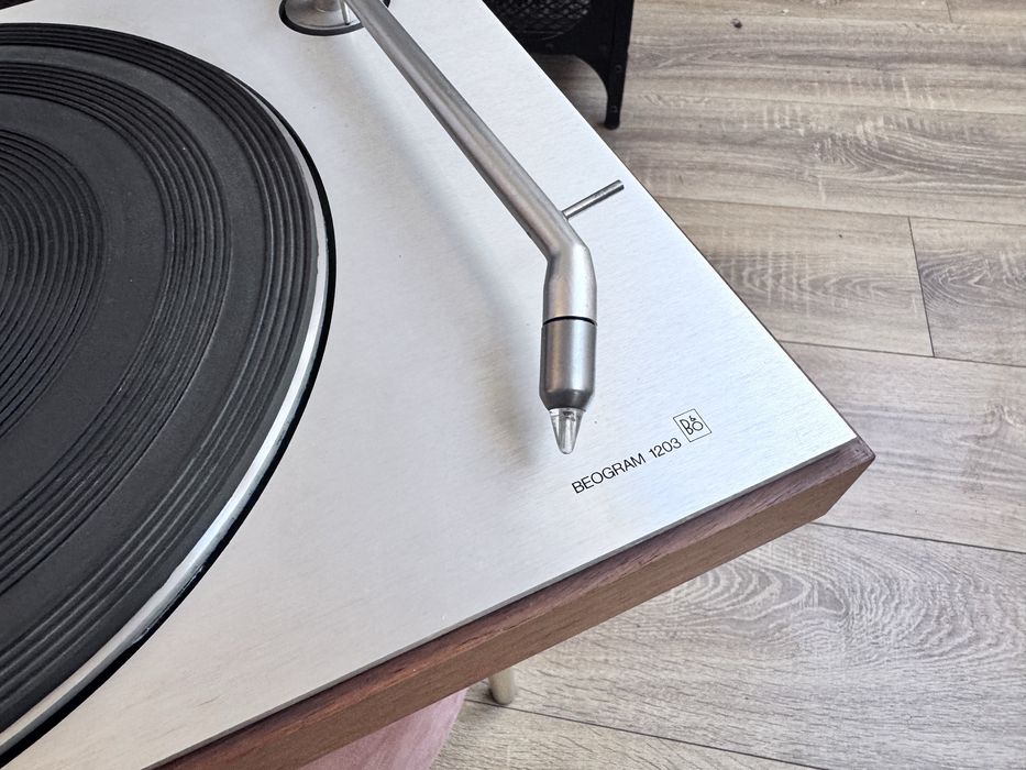 Bang & Olufsen Beogram 1203