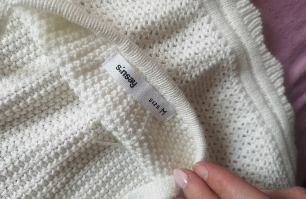 Crop top ażurowy sinsay M